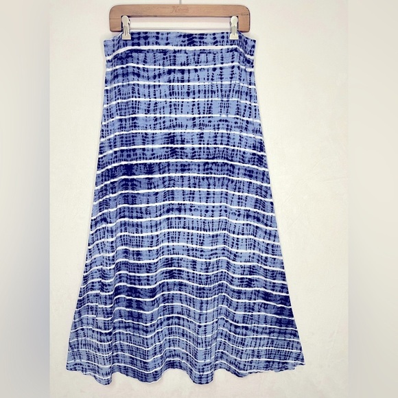 Torrid Blue and White Tie Dye Striped A-Line Maxi Skirt Women’s Size 0 - Picture 2 of 5